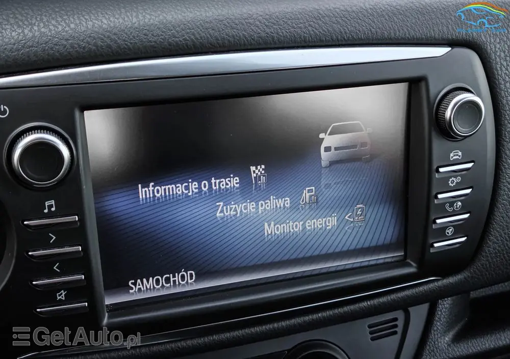 TOYOTA Yaris Hybrid 100 Dynamic EU6