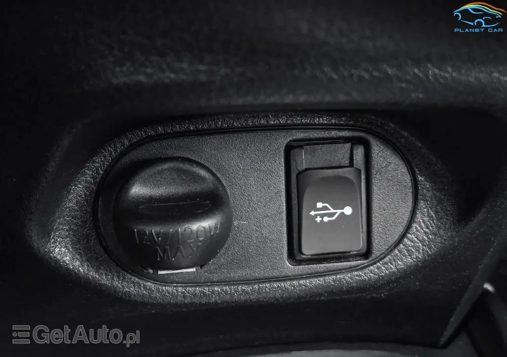 TOYOTA Yaris Hybrid 100 Dynamic EU6