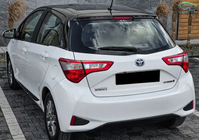 TOYOTA Yaris Hybrid 100 Dynamic EU6