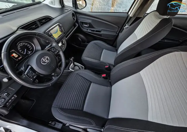 TOYOTA Yaris Hybrid 100 Dynamic EU6