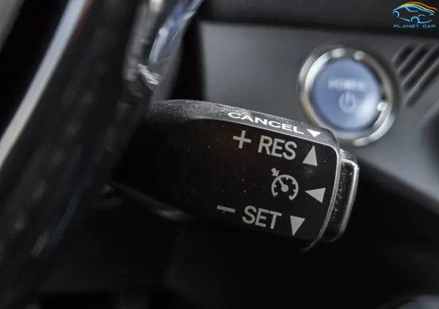 TOYOTA Yaris Hybrid 100 Dynamic EU6