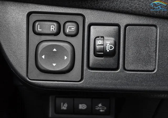 TOYOTA Yaris Hybrid 100 Dynamic EU6