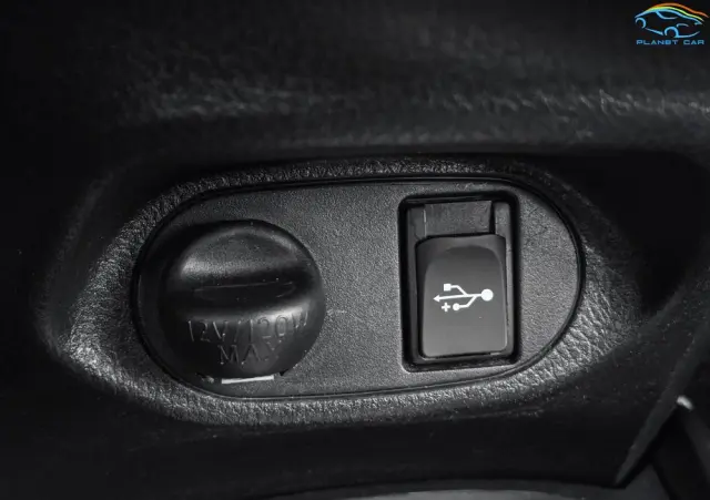 TOYOTA Yaris Hybrid 100 Dynamic EU6