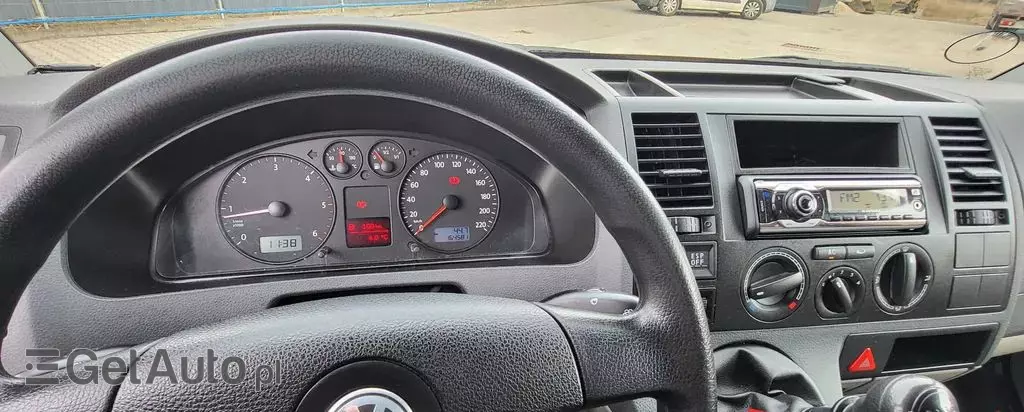 VOLKSWAGEN TRANSPORTER 