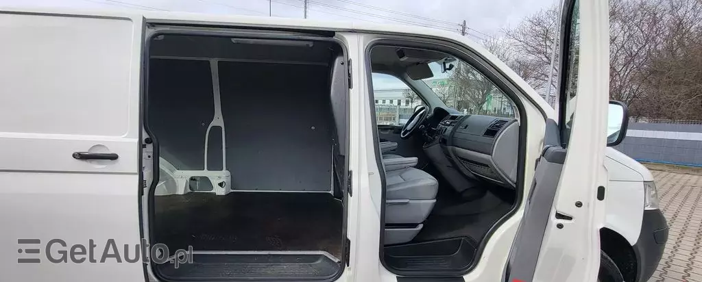 VOLKSWAGEN TRANSPORTER 
