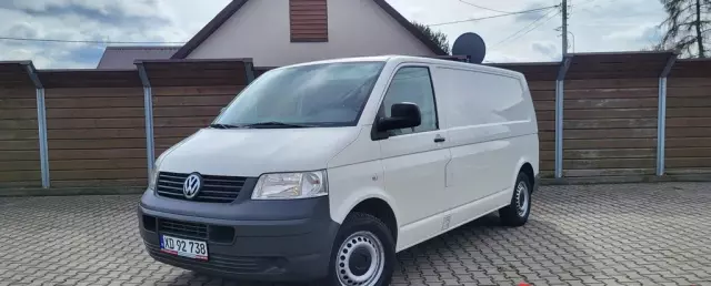 VOLKSWAGEN TRANSPORTER 