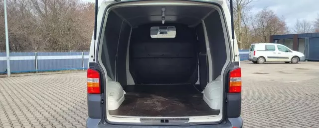 VOLKSWAGEN TRANSPORTER 