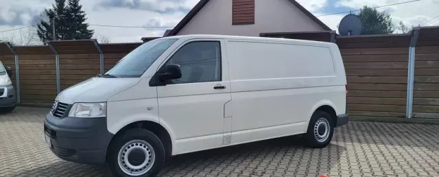 VOLKSWAGEN TRANSPORTER 