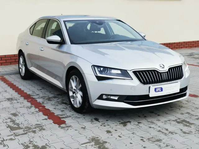 SKODA Superb Ambition