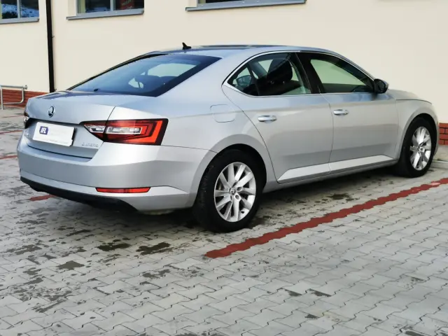 SKODA Superb Ambition
