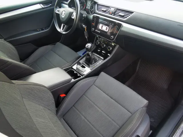 SKODA Superb Ambition