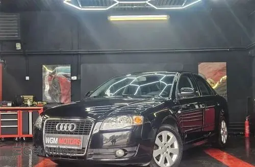 AUDI A4 
