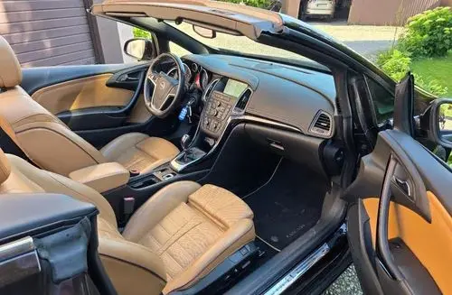 OPEL Cascada 