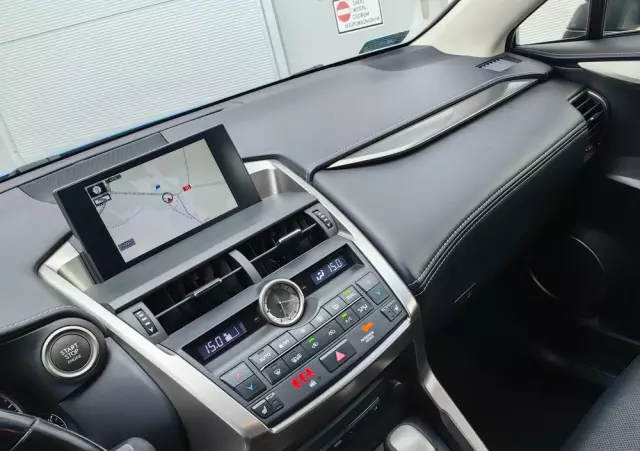 LEXUS NX 200t Prestige AWD