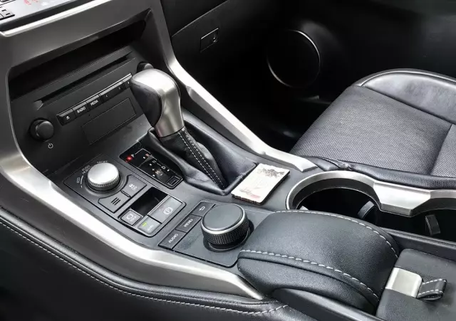 LEXUS NX 200t Prestige AWD