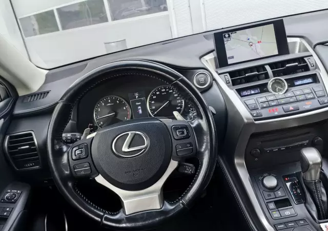 LEXUS NX 200t Prestige AWD