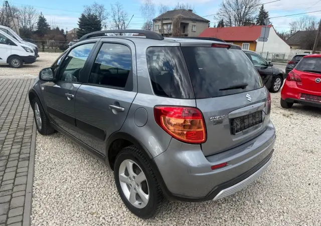 SUZUKI SX4 1.6 VVT Streetline 4x2 Club