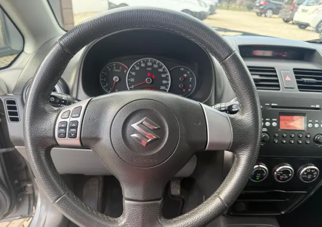 SUZUKI SX4 1.6 VVT Streetline 4x2 Club