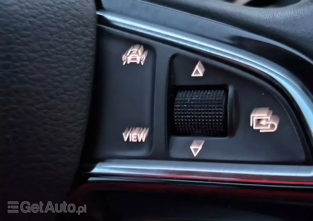 SKODA Octavia Combi 1.6 TDI DSG Premium Edition