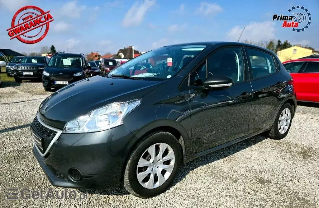 PEUGEOT 208 