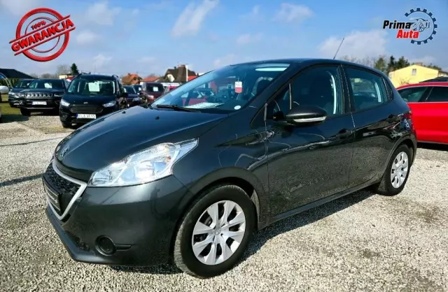PEUGEOT 208 