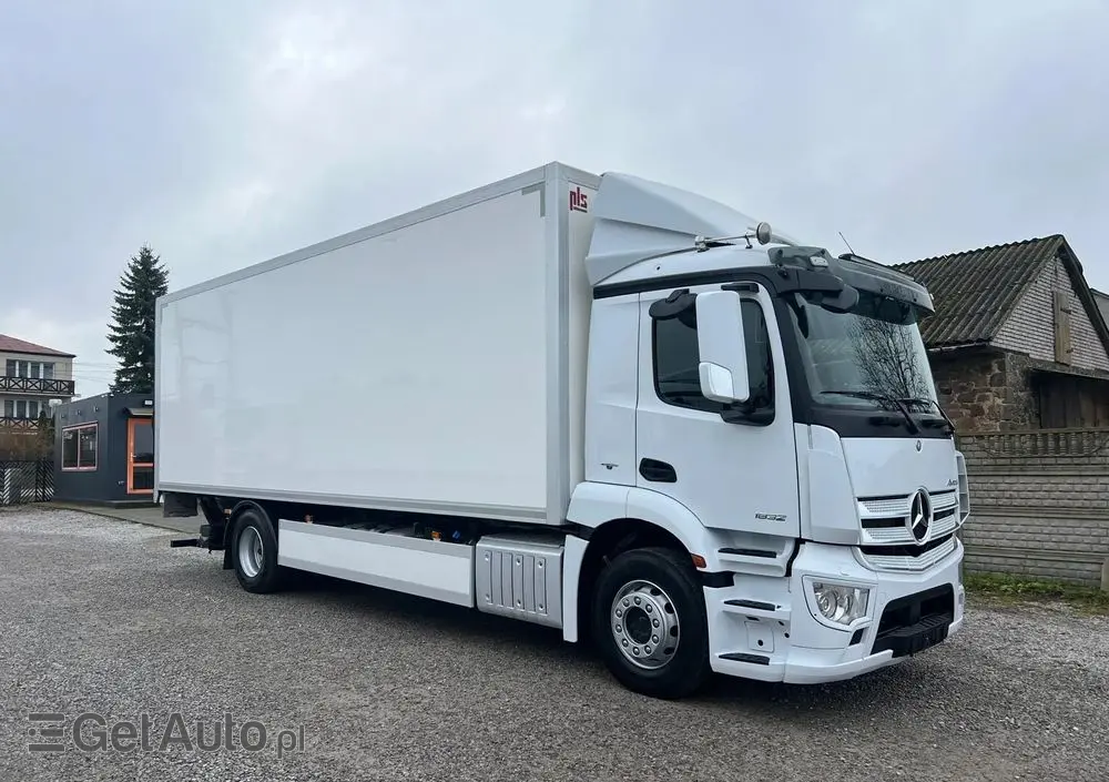MERCEDES-BENZ Antos 1832 / Izoterma / Euro 6 / Winda / 