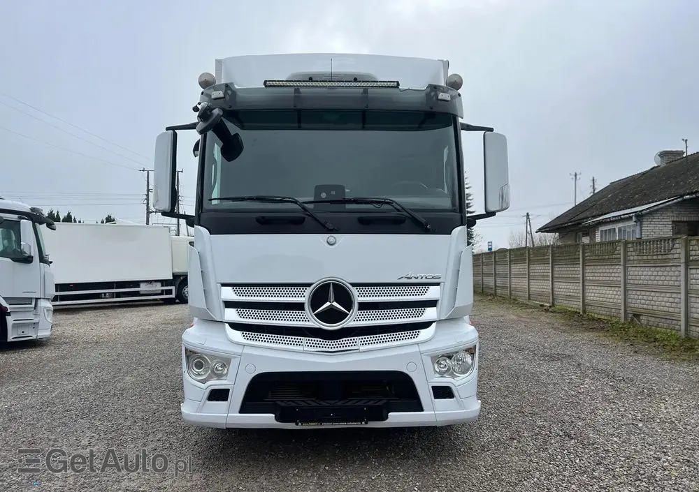 MERCEDES-BENZ Antos 1832 / Izoterma / Euro 6 / Winda / 
