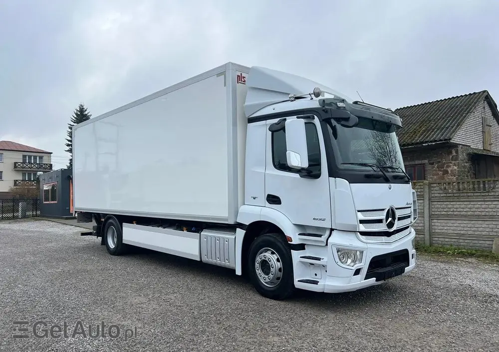 MERCEDES-BENZ Antos 1832 / Izoterma / Euro 6 / Winda / 