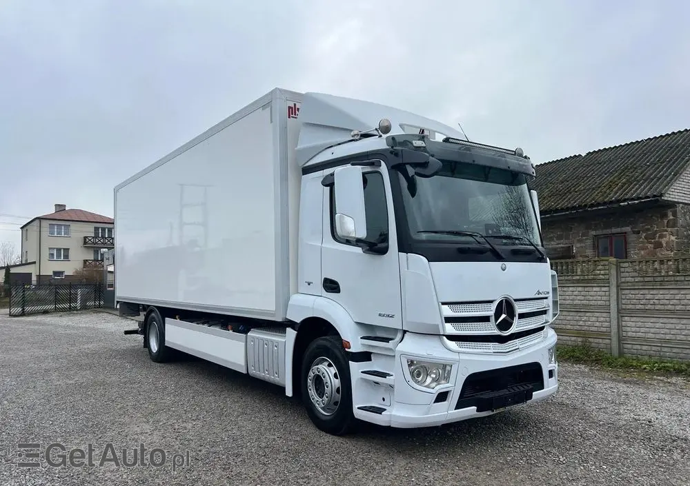 MERCEDES-BENZ Antos 1832 / Izoterma / Euro 6 / Winda / 