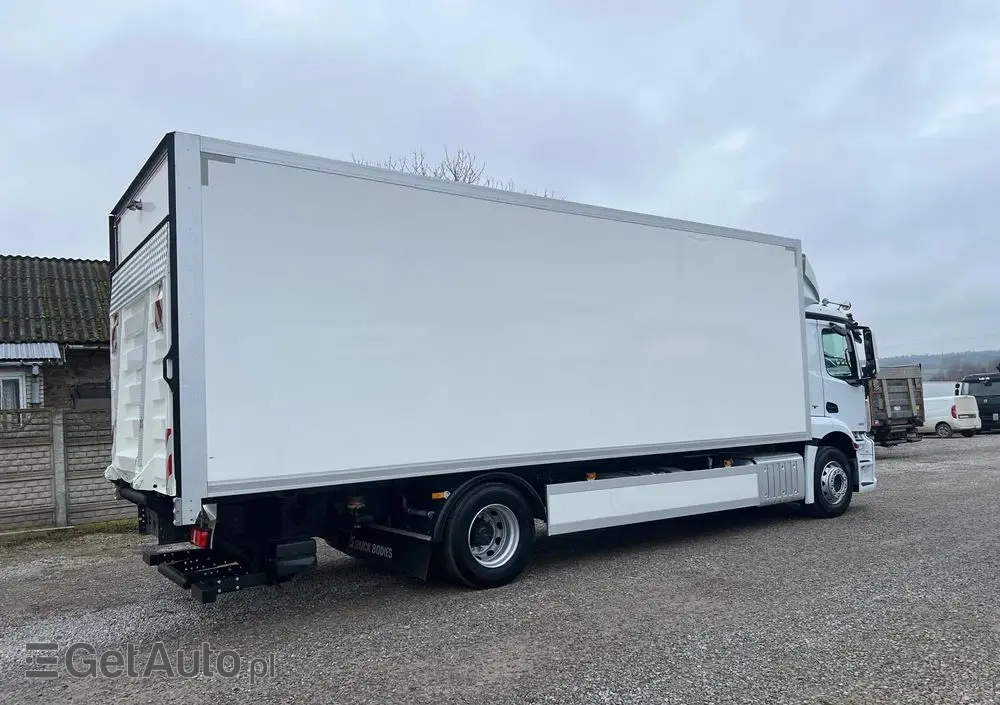 MERCEDES-BENZ Antos 1832 / Izoterma / Euro 6 / Winda / 