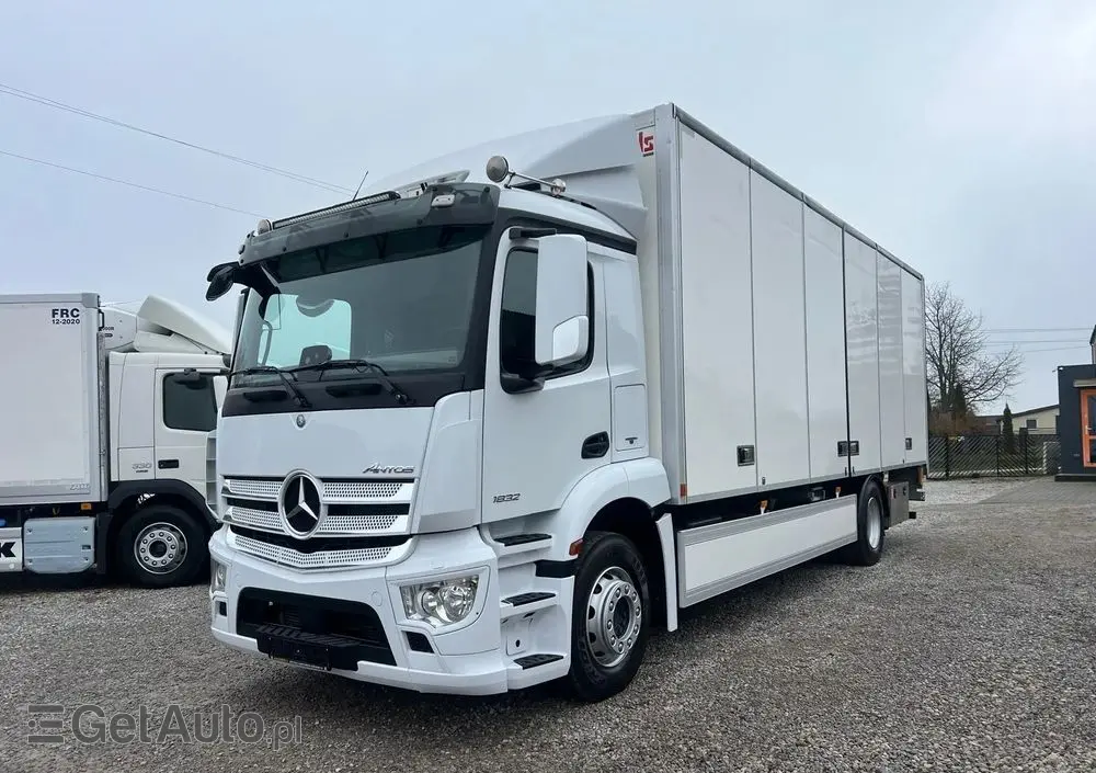 MERCEDES-BENZ Antos 1832 / Izoterma / Euro 6 / Winda / 