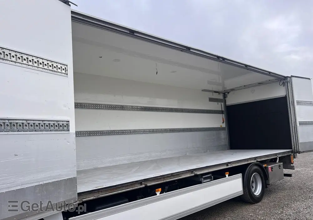 MERCEDES-BENZ Antos 1832 / Izoterma / Euro 6 / Winda / 