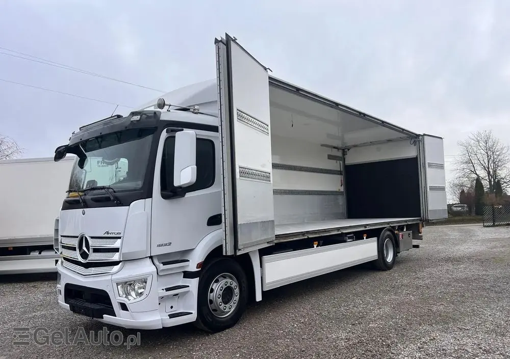 MERCEDES-BENZ Antos 1832 / Izoterma / Euro 6 / Winda / 