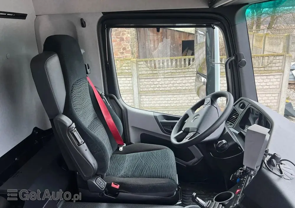 MERCEDES-BENZ Antos 1832 / Izoterma / Euro 6 / Winda / 