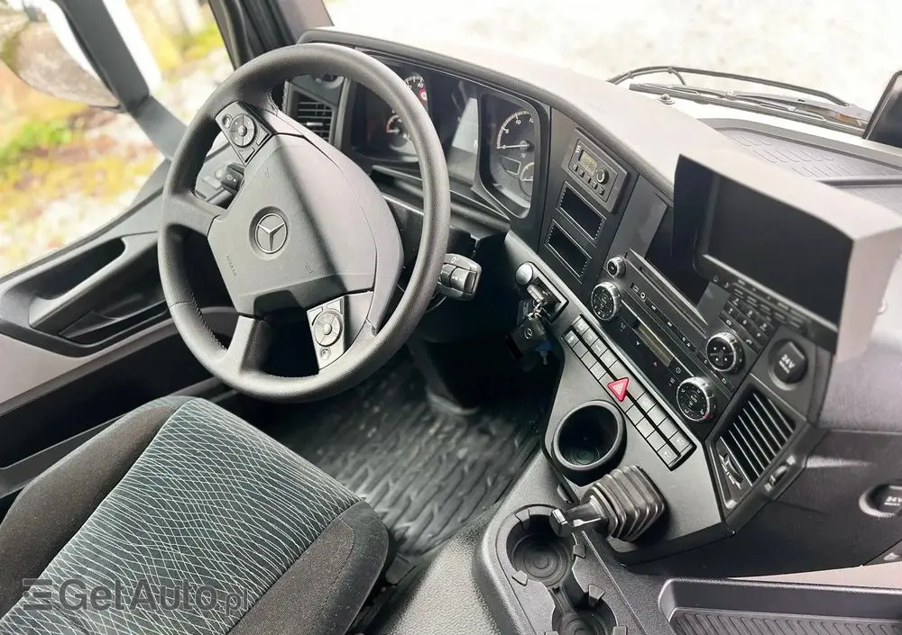 MERCEDES-BENZ Antos 1832 / Izoterma / Euro 6 / Winda / 