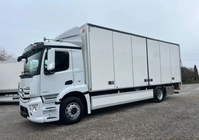 MERCEDES-BENZ Antos 1832 / Izoterma / Euro 6 / Winda / 