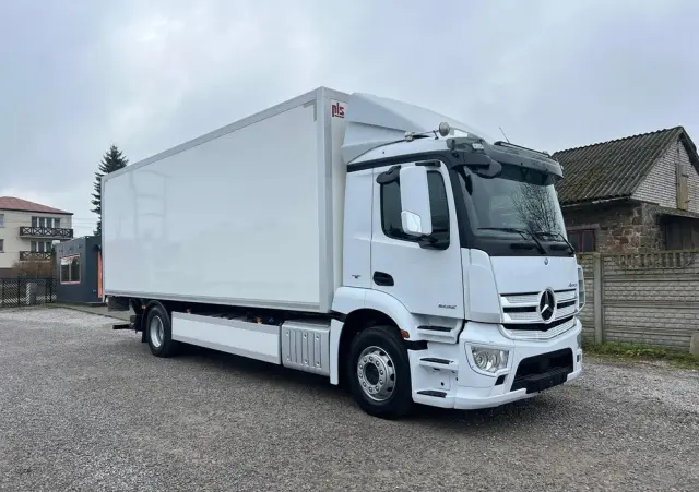 MERCEDES-BENZ Antos 1832 / Izoterma / Euro 6 / Winda / 