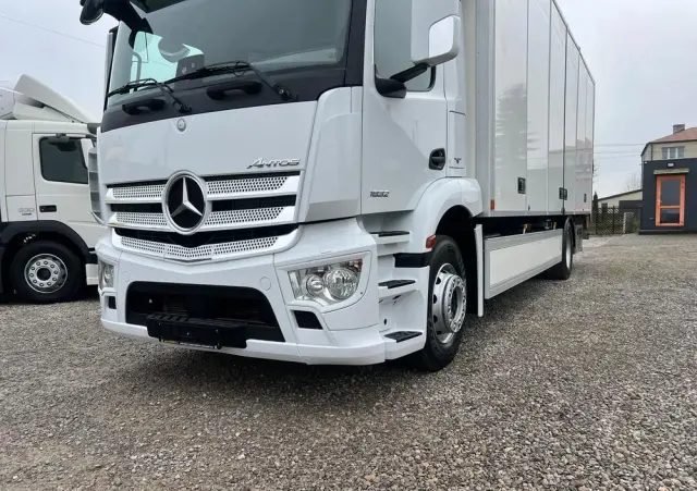 MERCEDES-BENZ Antos 1832 / Izoterma / Euro 6 / Winda / 