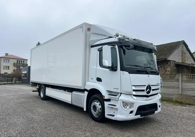 MERCEDES-BENZ Antos 1832 / Izoterma / Euro 6 / Winda / 