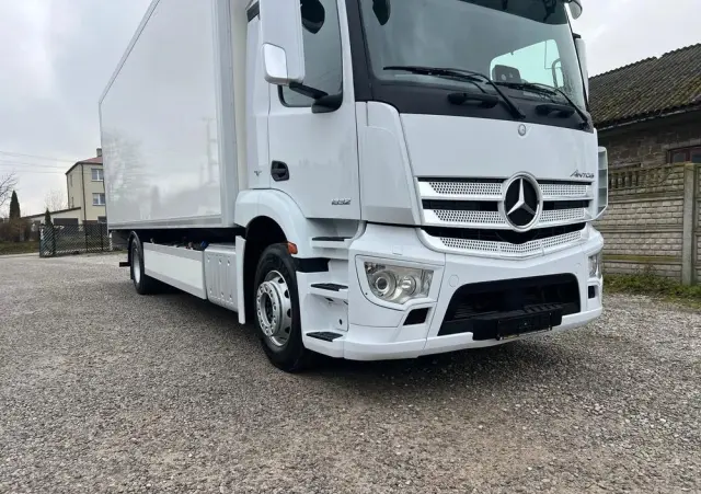 MERCEDES-BENZ Antos 1832 / Izoterma / Euro 6 / Winda / 