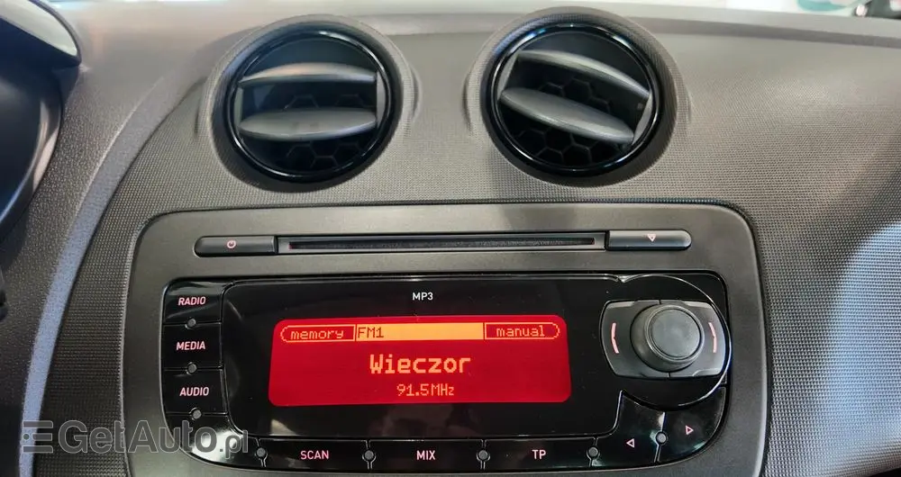 SEAT Ibiza SC 1.4 TSI DSG FR