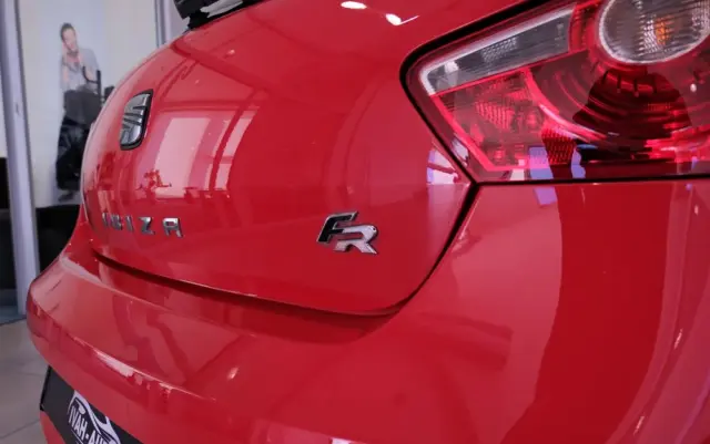 SEAT Ibiza SC 1.4 TSI DSG FR