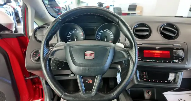 SEAT Ibiza SC 1.4 TSI DSG FR