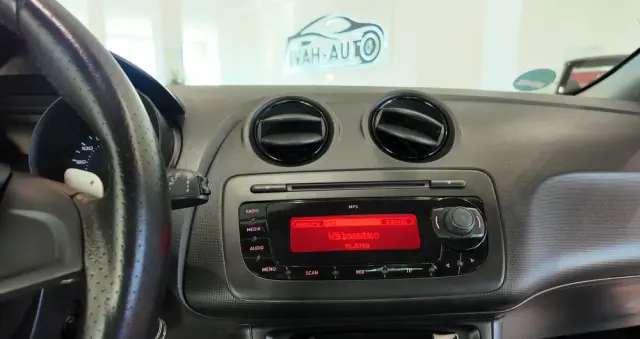 SEAT Ibiza SC 1.4 TSI DSG FR