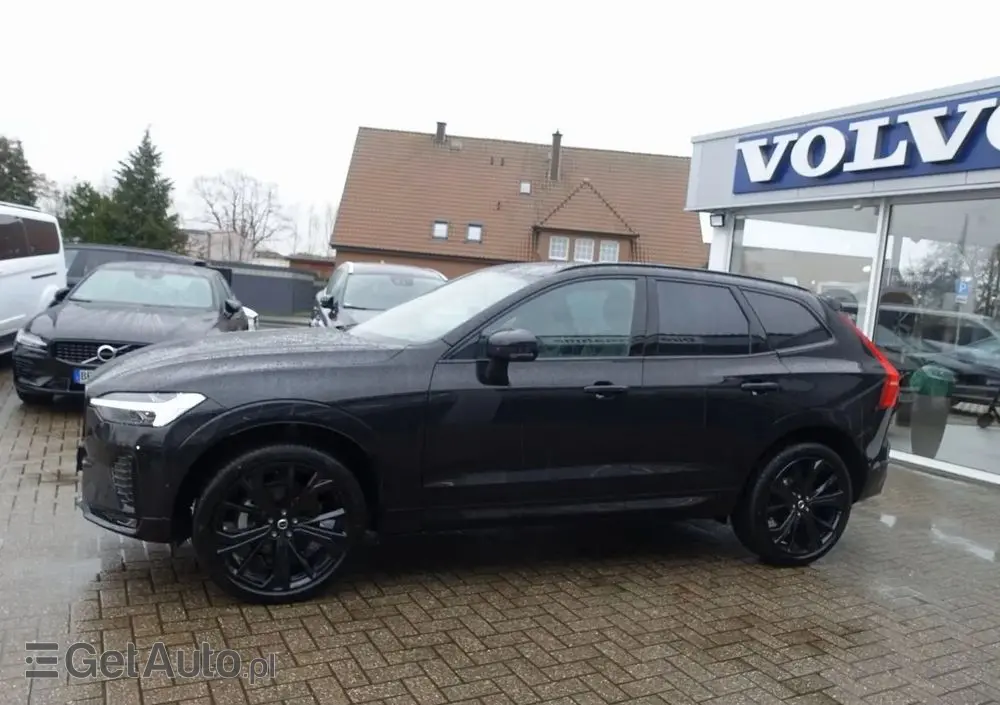 VOLVO XC 60 B5 B AWD Ultra Black Edition
