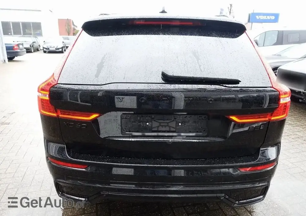 VOLVO XC 60 B5 B AWD Ultra Black Edition