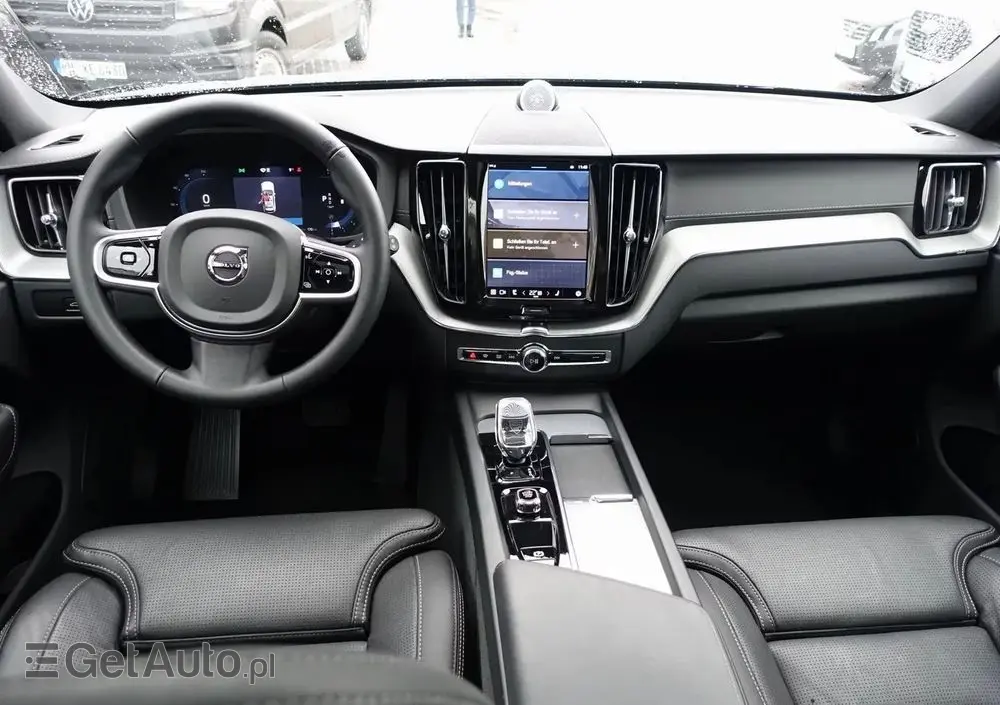 VOLVO XC 60 B5 B AWD Ultra Black Edition