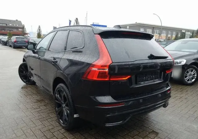VOLVO XC 60 B5 B AWD Ultra Black Edition