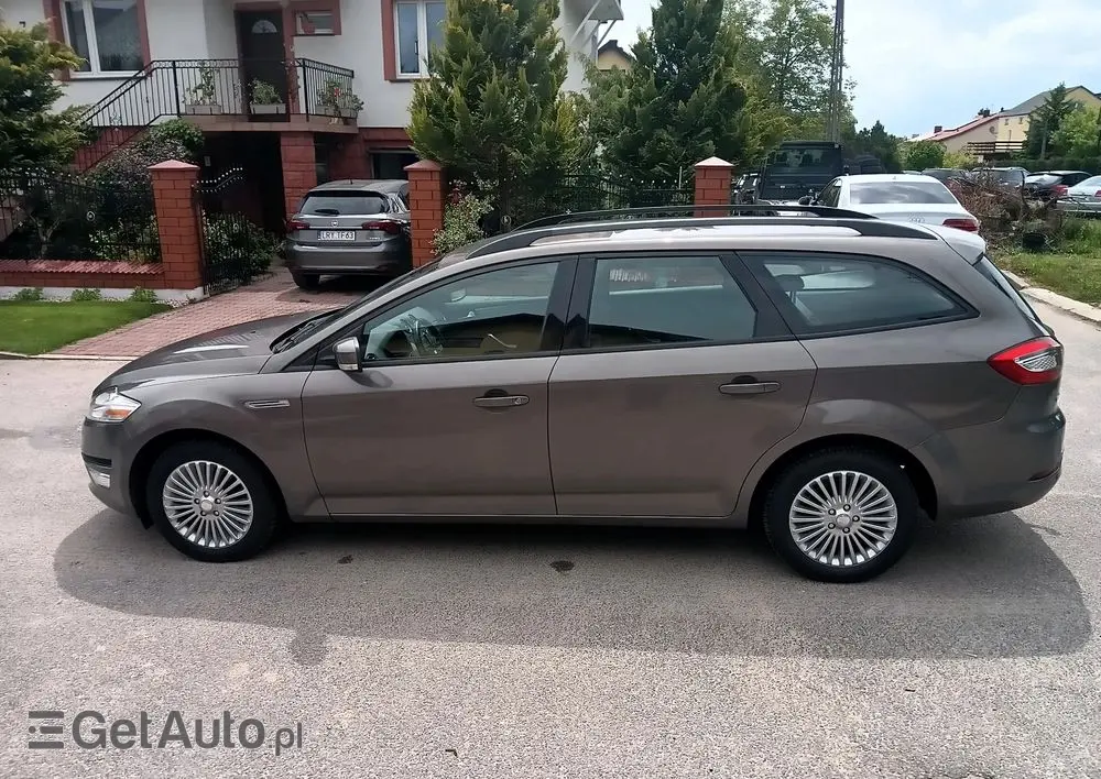 FORD Mondeo 1.6 Platinium X Plus (Trend)