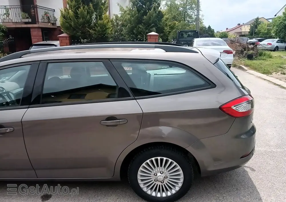 FORD Mondeo 1.6 Platinium X Plus (Trend)